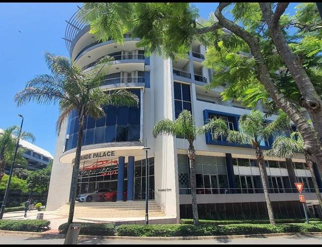 2 BEDROOM APARTMENT FOR SALE IN UMHLANGA RIDGE